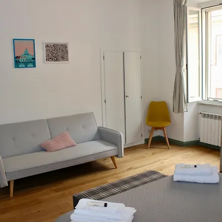 Hideaway 65 - By St Peter's Řím